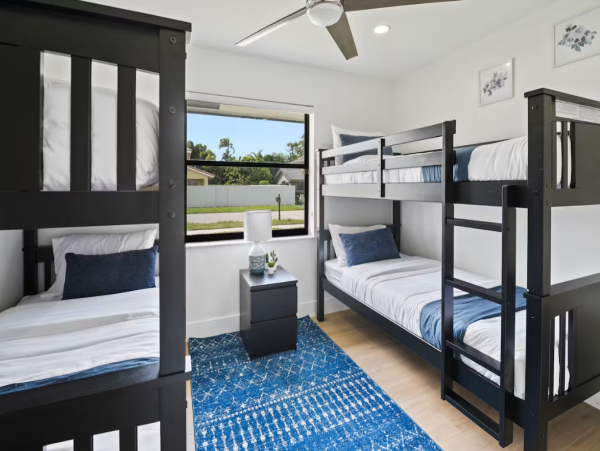 Luxury Miami Vacation Rental 3 Bedroom - Private Pool Oasis, Game Room & Family Friendly